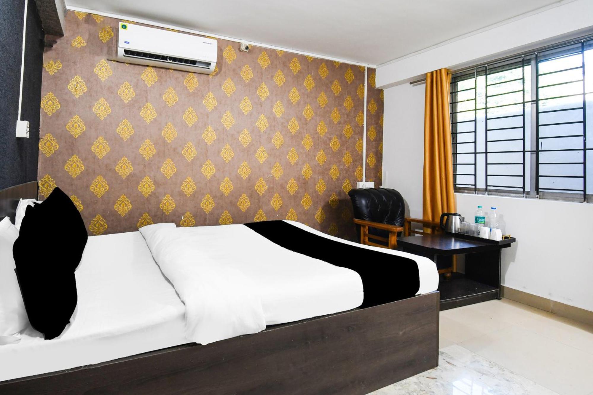 Super Hotel O Champasari Siliguri Formerly Four Fox Suits Panchanai Exteriér fotografie