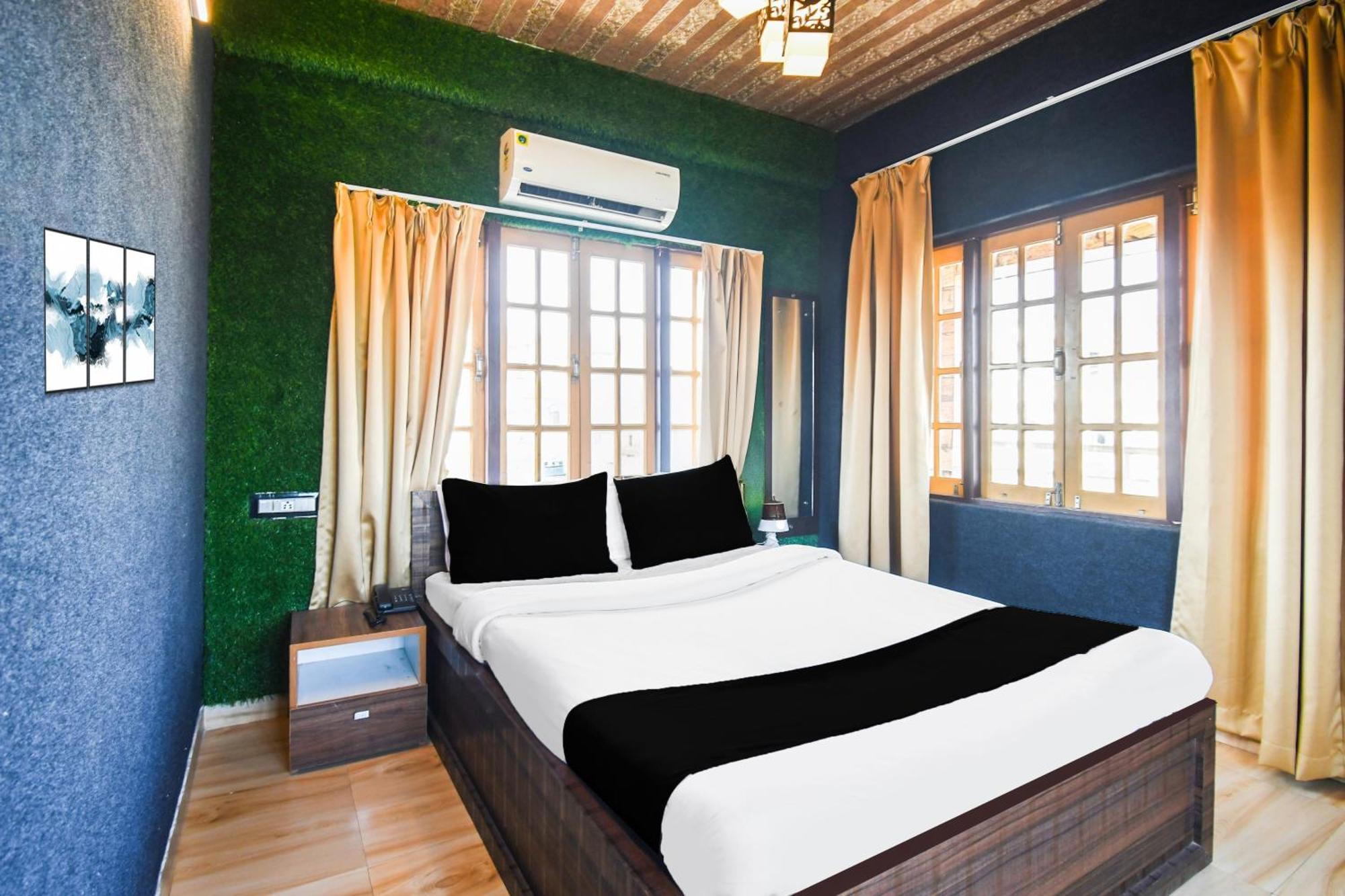 Super Hotel O Champasari Siliguri Formerly Four Fox Suits Panchanai Exteriér fotografie