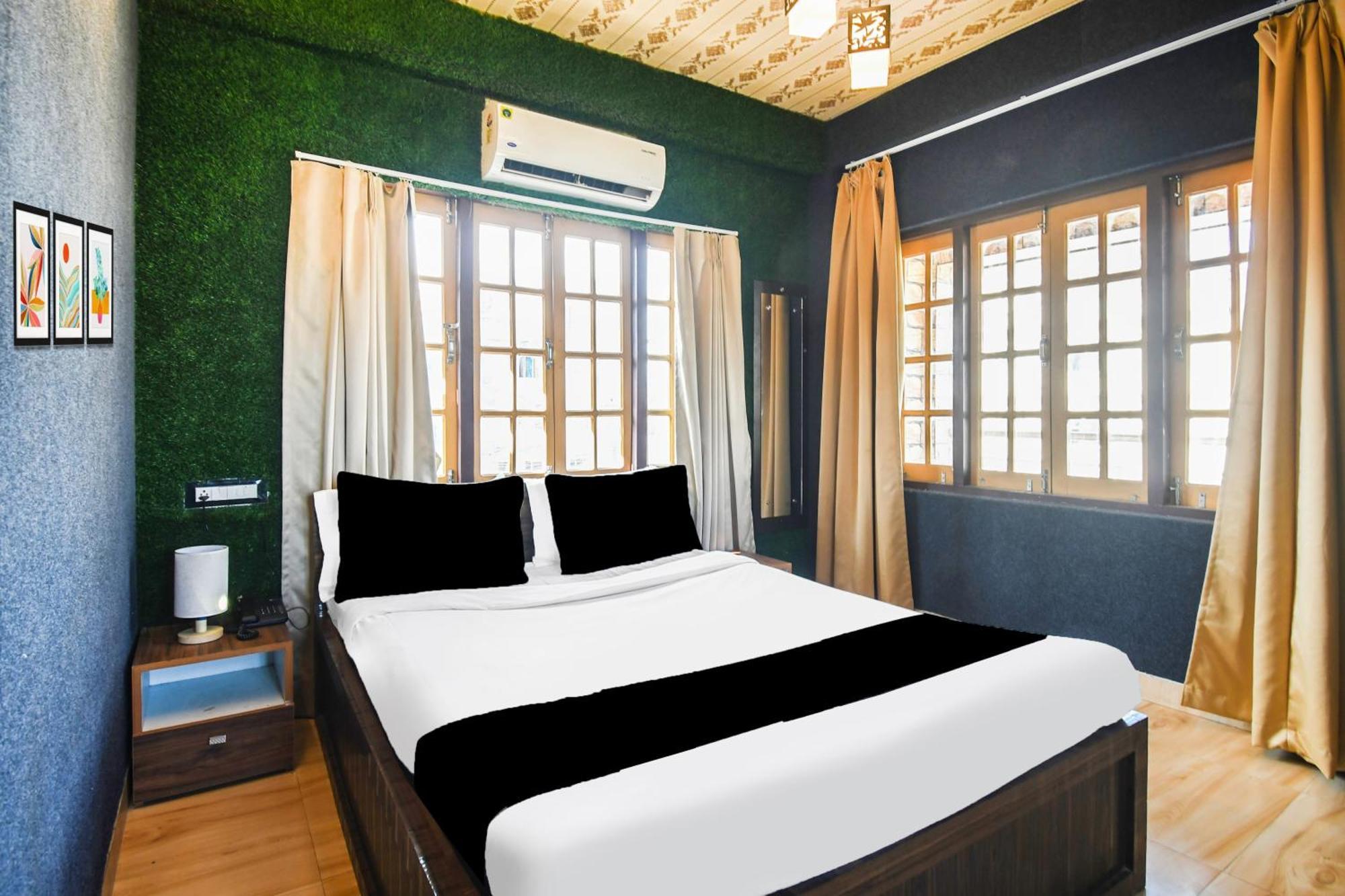 Super Hotel O Champasari Siliguri Formerly Four Fox Suits Panchanai Exteriér fotografie