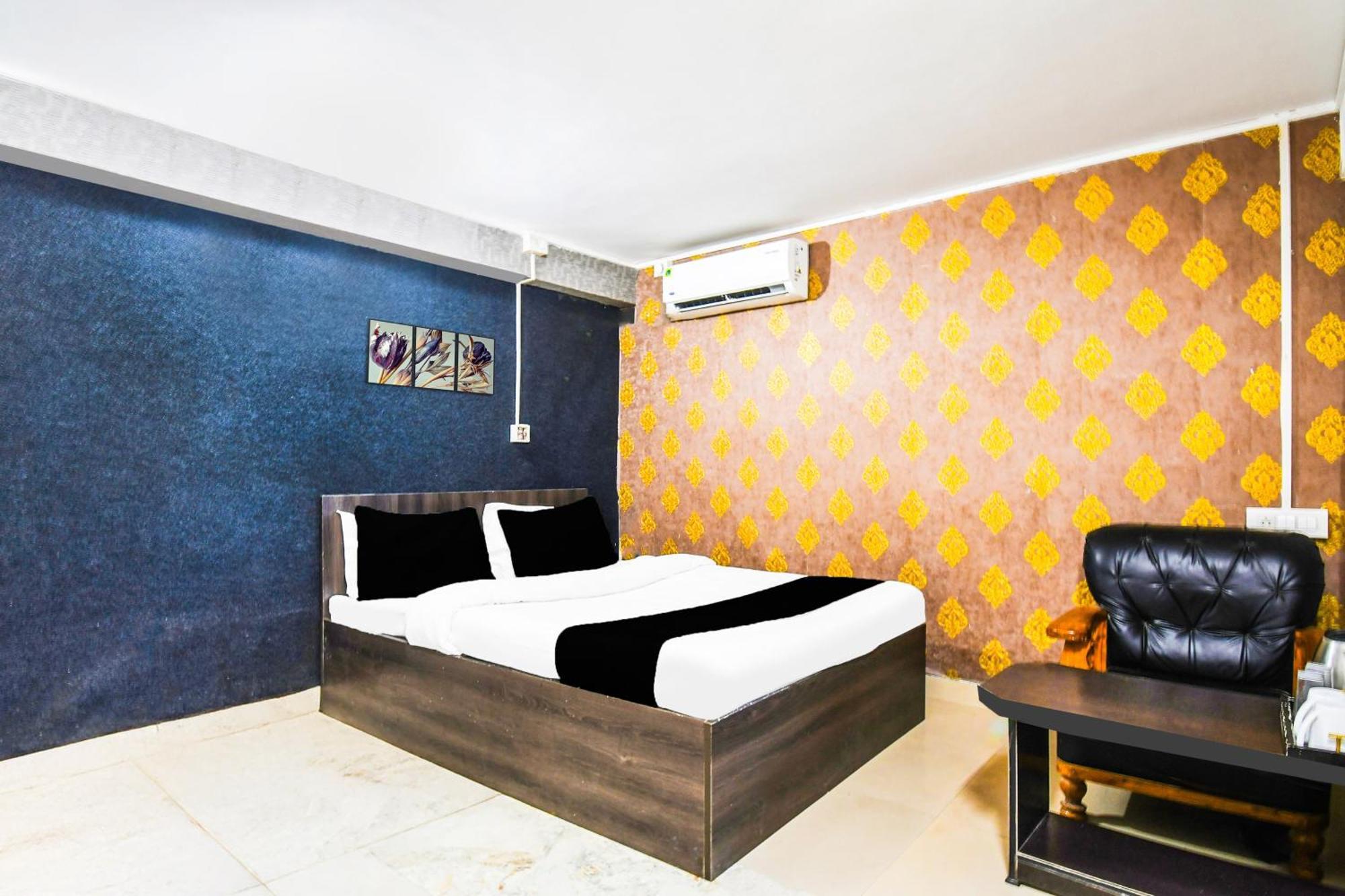 Super Hotel O Champasari Siliguri Formerly Four Fox Suits Panchanai Exteriér fotografie