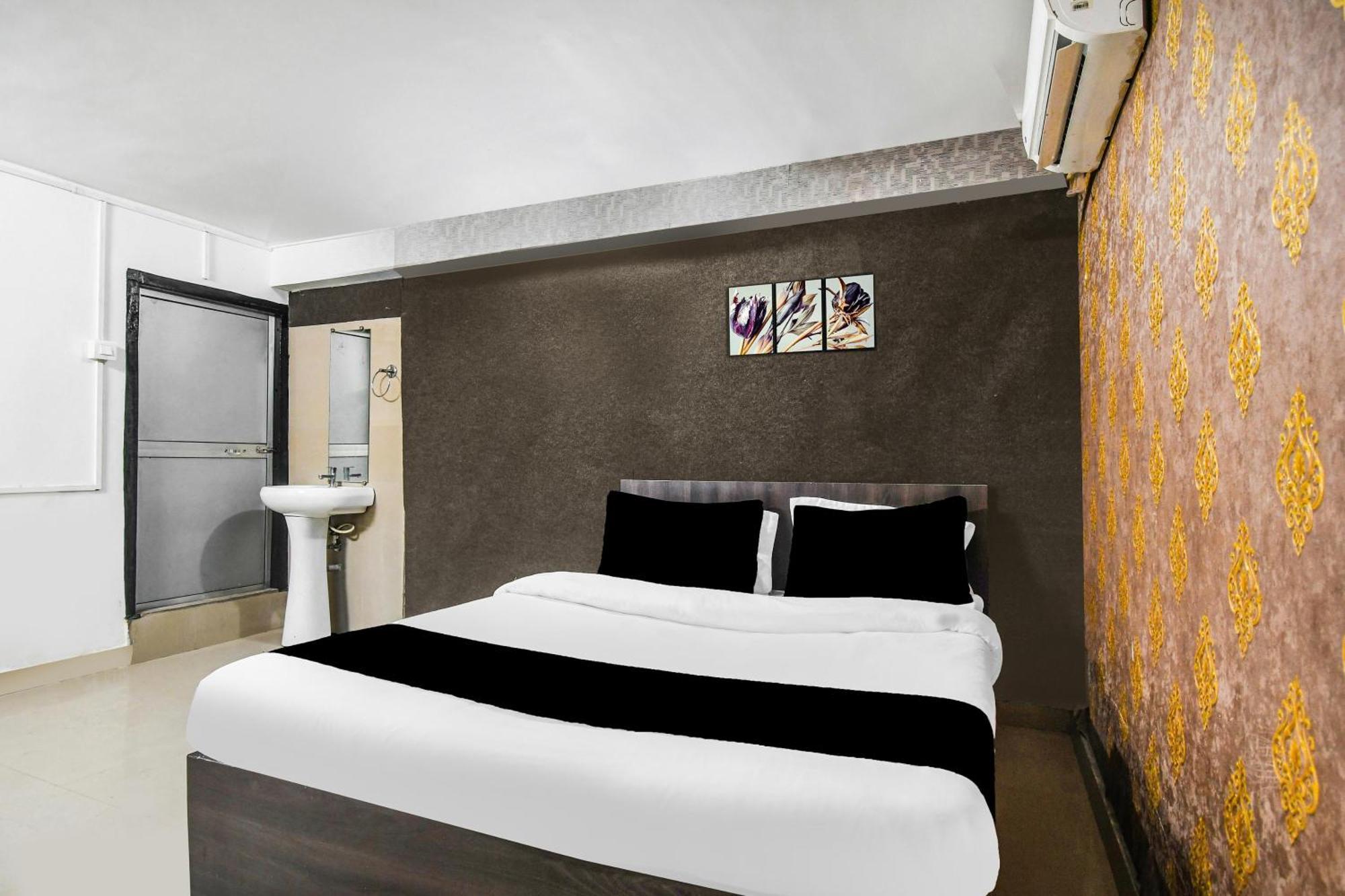 Super Hotel O Champasari Siliguri Formerly Four Fox Suits Panchanai Exteriér fotografie