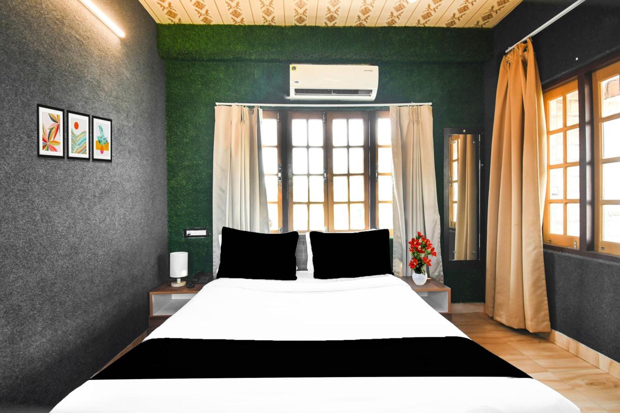 Super Hotel O Champasari Siliguri Formerly Four Fox Suits Panchanai Exteriér fotografie